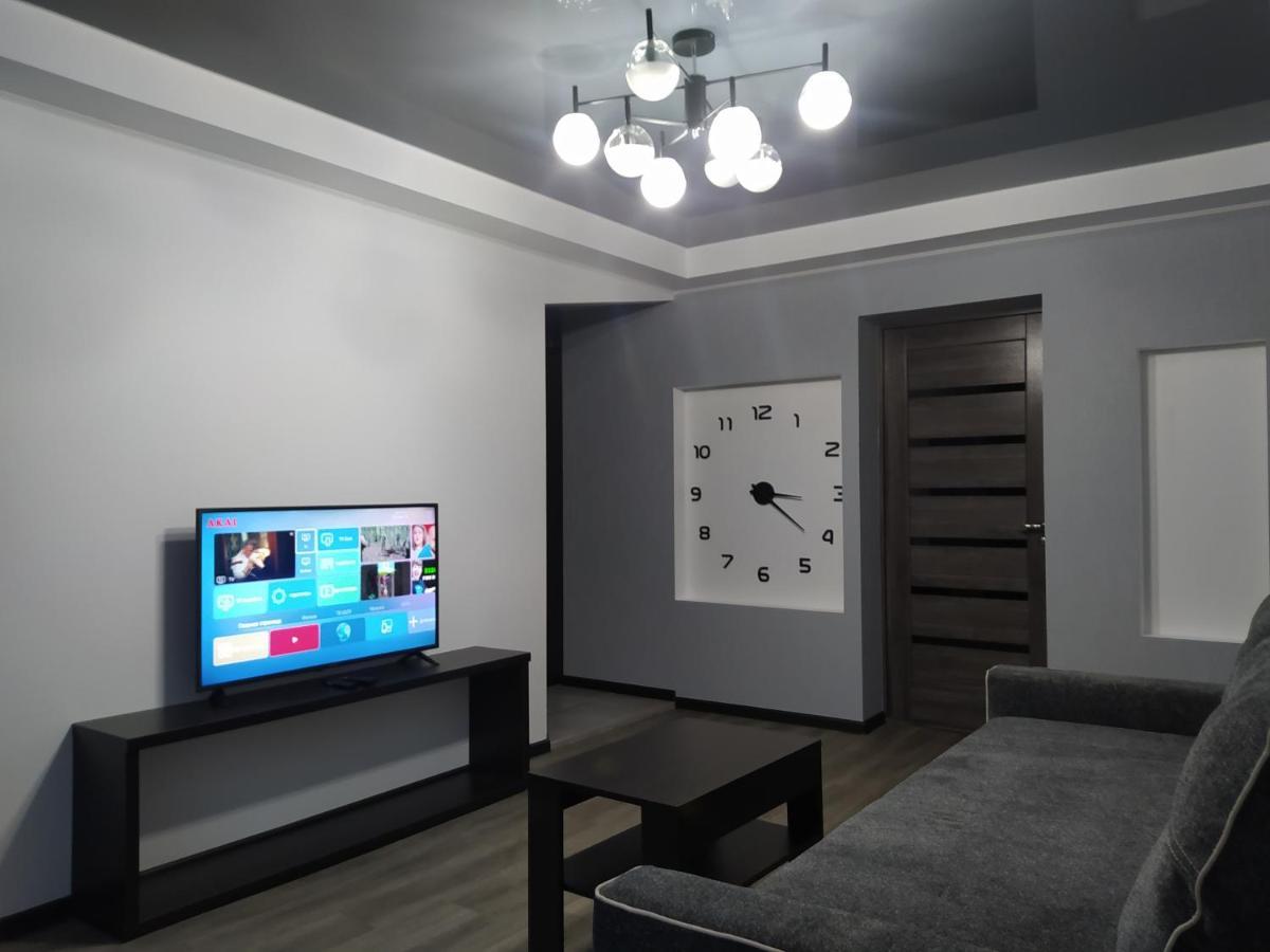 2Rooms Apartment - 181 Gogol street Zaporizhia Buitenkant foto